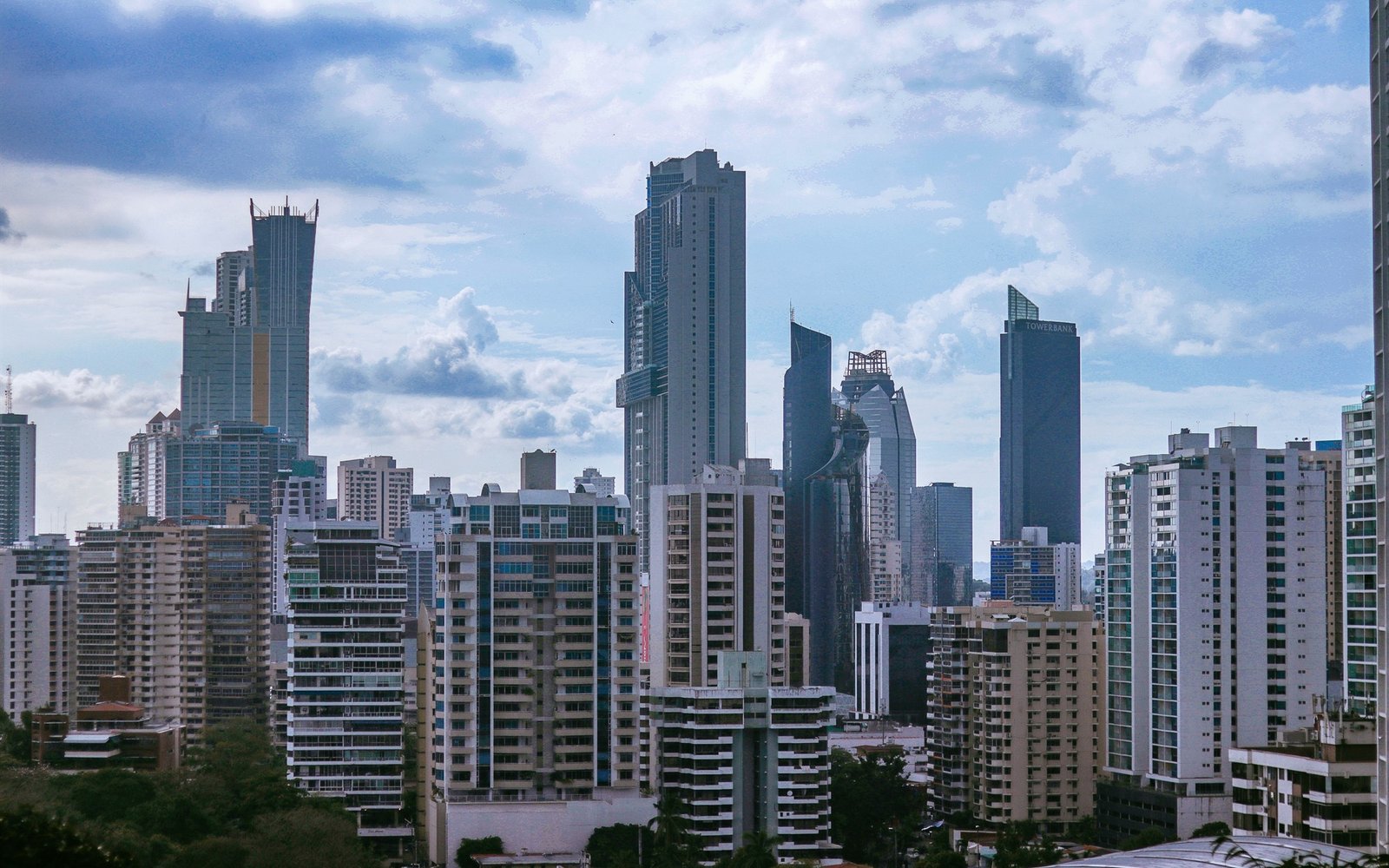 Skyline urbano de Ciudad de Panamá.